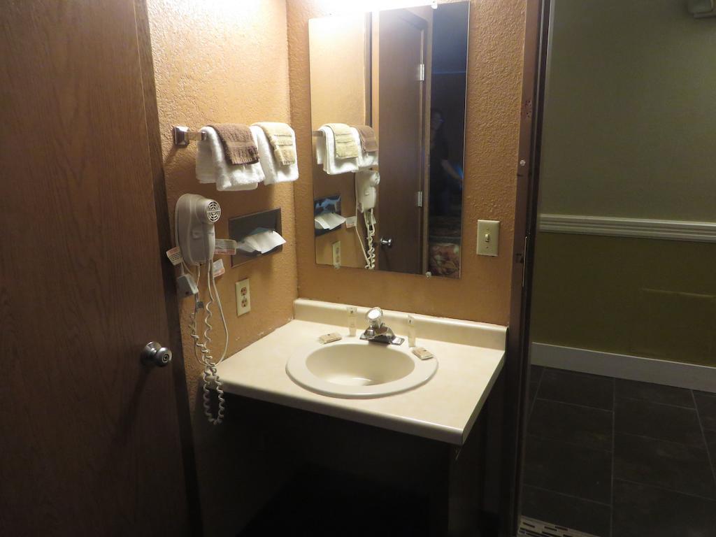 North Mankato 曼凯托罗德威旅馆酒店 客房 照片