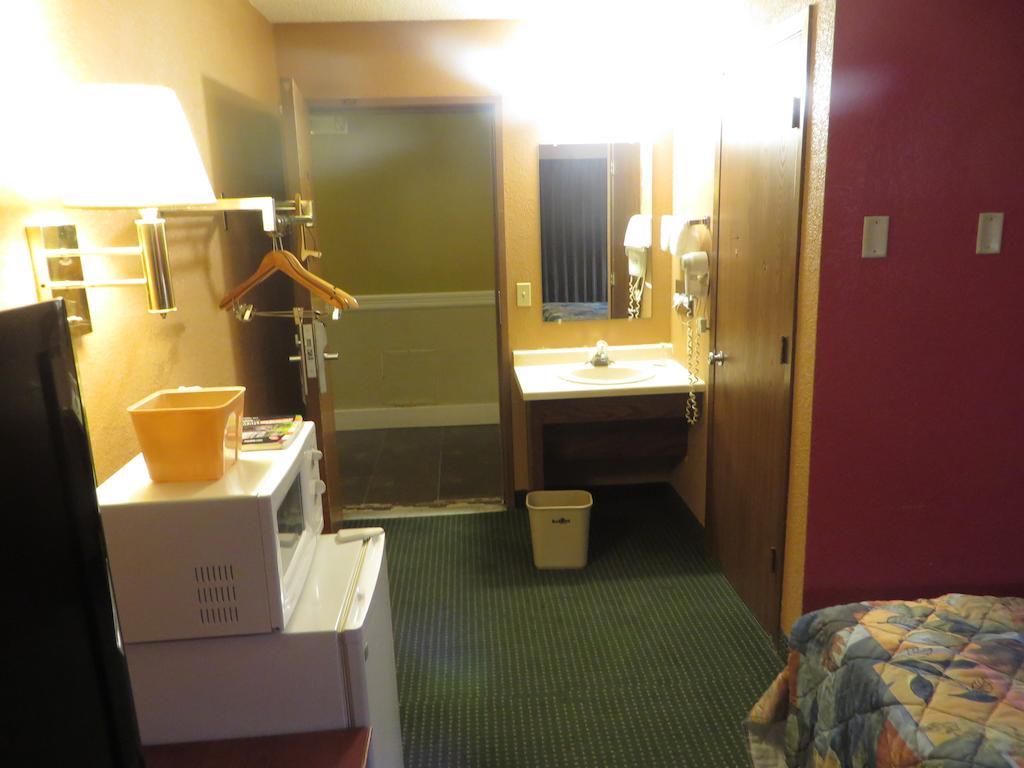 North Mankato 曼凯托罗德威旅馆酒店 外观 照片